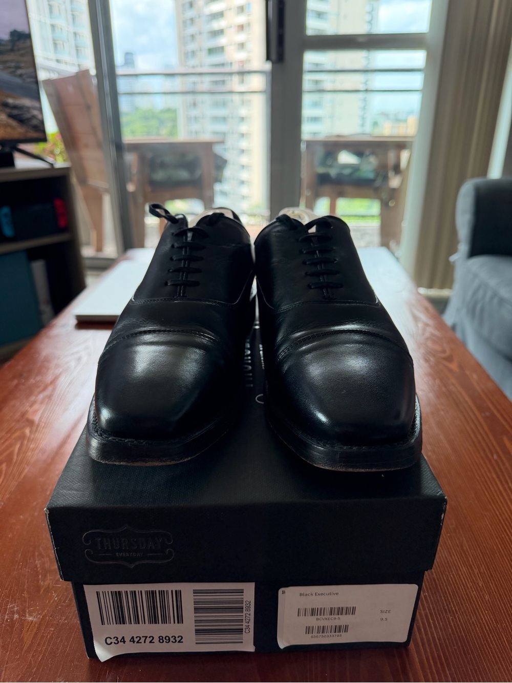 Classic Black Cap-Toe Oxford Dress Shoes - Men